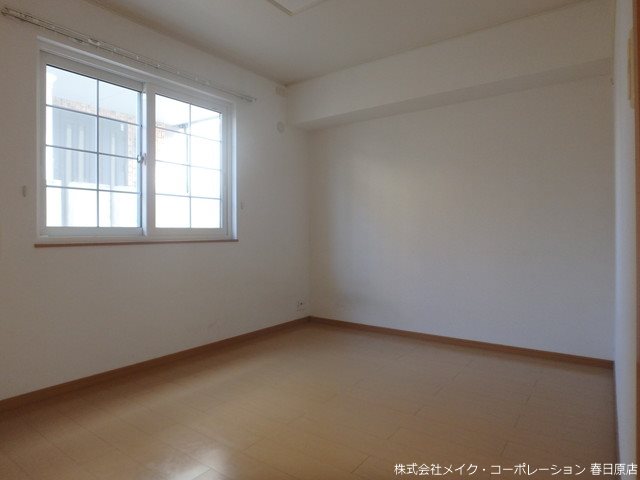 サンリットパーク春日 ベッドルーム