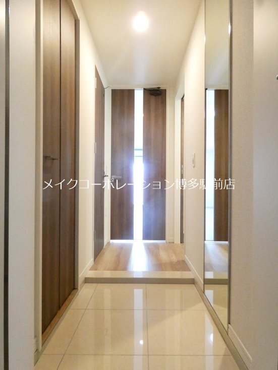 玄関 モントーレ東比恵クレア 玄関