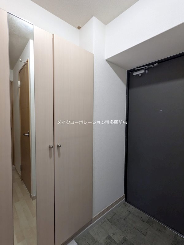 玄関 エアポートハイム東平尾 玄関