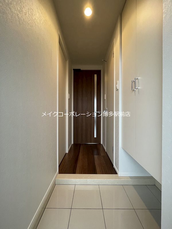 玄関 エンクレスト博多リバティ 玄関