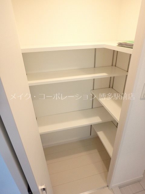 レジデンシャルヒルズ上呉服 収納