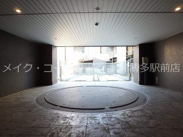 レジデンシャルヒルズ上呉服 駐車場