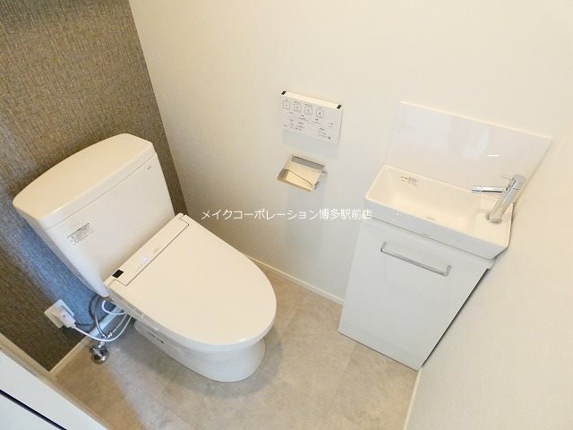 トイレ エンクレスト博多駅南FIT その他2