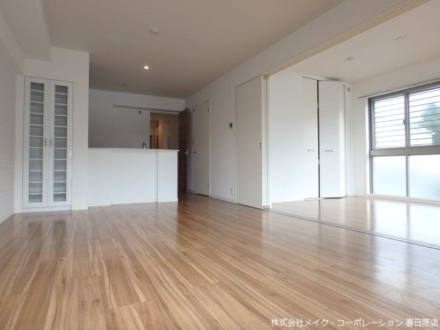 プルヌス コリーヌ リビング