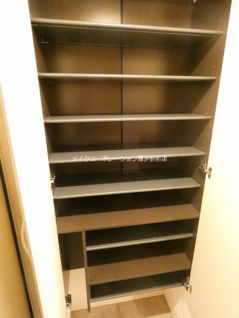 玄関 D-room竹下 B棟 玄関