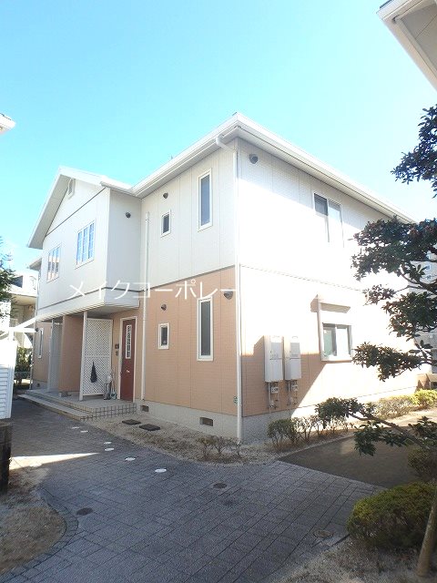 マーチン・ブランシェB棟～駐車場無料～ 外観