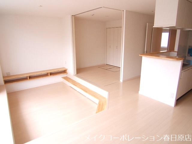 写真は同型タイプ ルネスボナール リビング