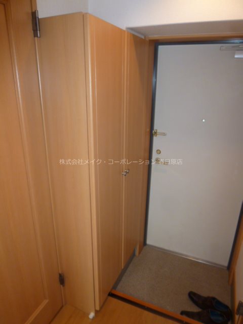 リバーサイド仲畑 玄関