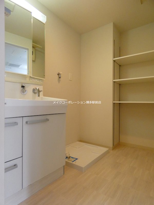 洗面所 ラ・シルフィード博多駅南 その他4