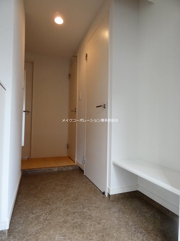 玄関 ラ・シルフィード博多駅南 玄関