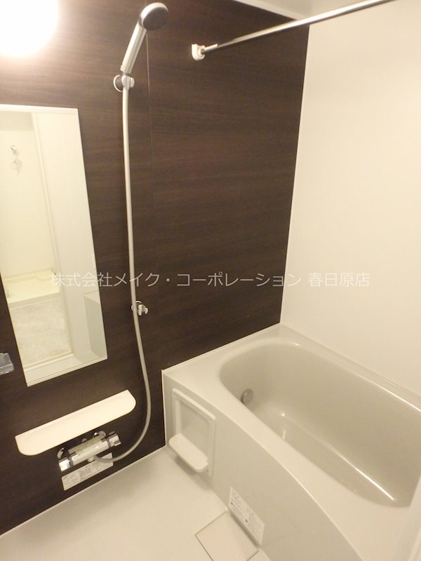 写真は同型タイプ ELEVITA弥永 風呂画像