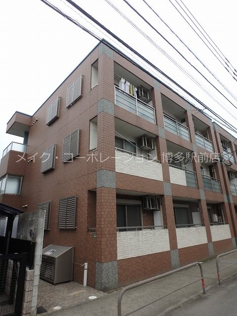 ゆうプラザ博多駅東 外観