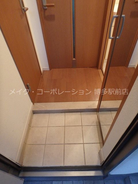 ゆうプラザ博多駅東 玄関