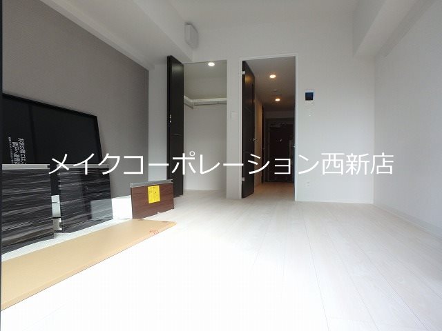 APエルテージ西新【8号タイプ】  リビング