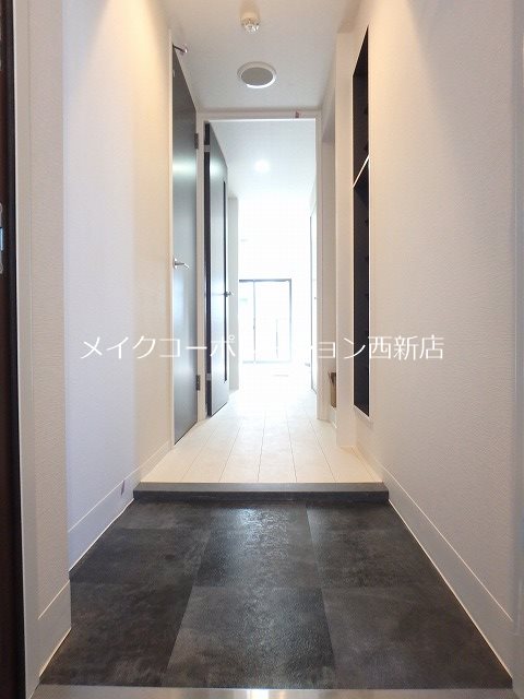 APエルテージ西新【10号タイプ】 玄関