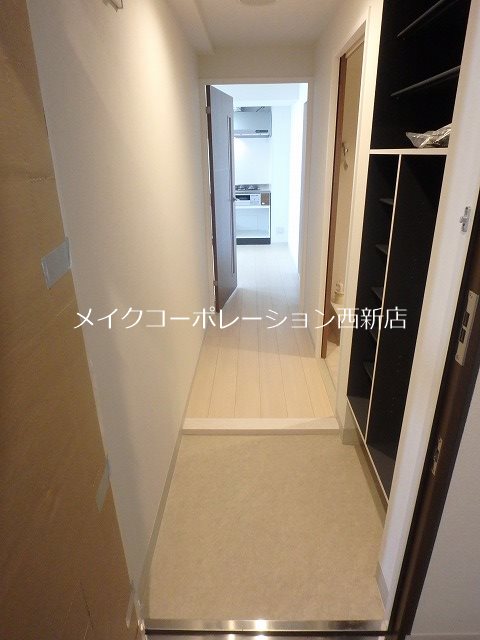 APエルテージ西新【11号タイプ】 玄関