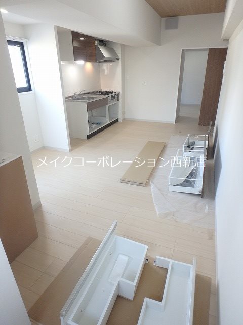 APエルテージ西新【11号タイプ】 リビング