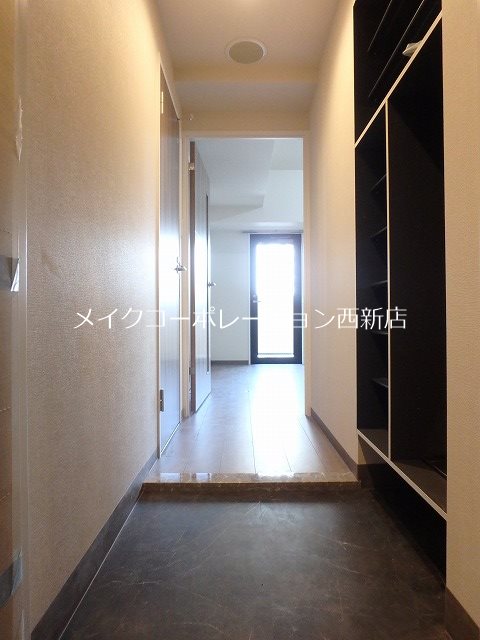 APエルテージ西新【13号タイプ】 玄関