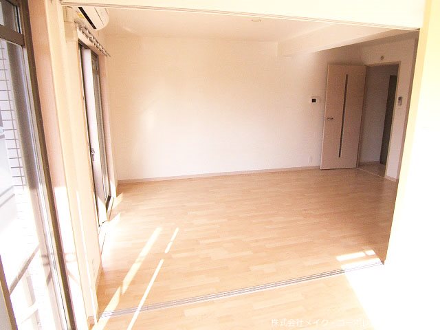 アクシス リビング