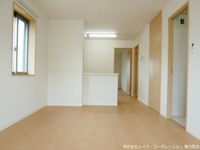 写真は同型タイプ べレオ東大利 リビング