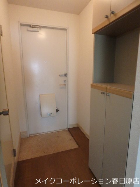 写真は同型タイプ フォーレスト笹原 玄関