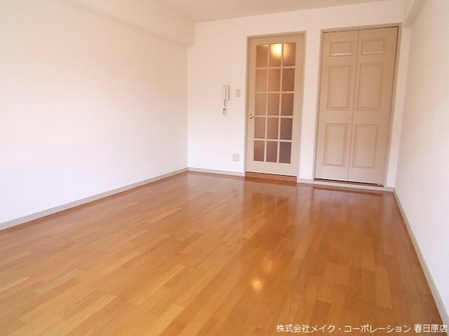 メゾンハクエイ ベッドルーム