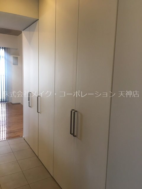 反転タイプ 赤坂ラテ 玄関