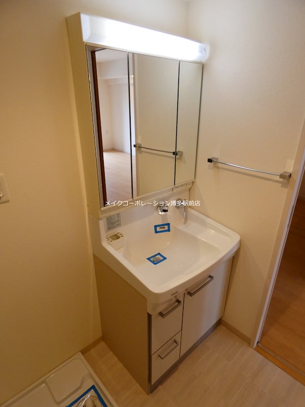 洗面所 ラ・シルフィード博多駅南 その他1