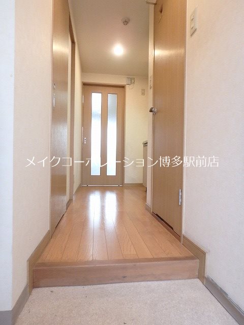 グランヴィラージュ 玄関