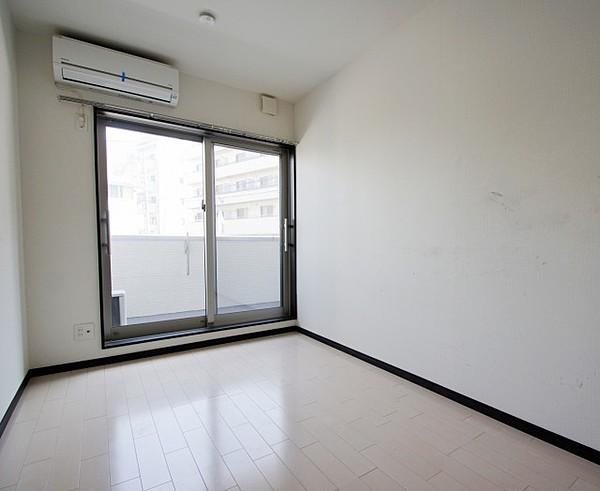 プランドール片江 リビング