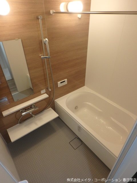 写真は同型タイプ エルグランド春日 風呂画像