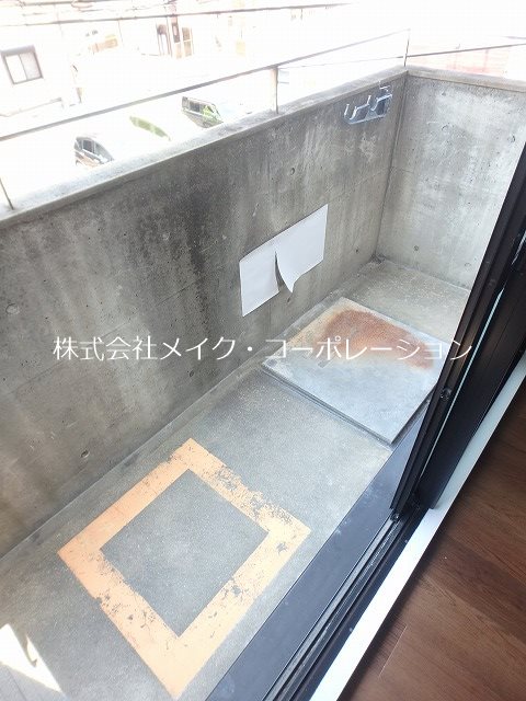 フォーサイトストゥディオ堤 ベランダ