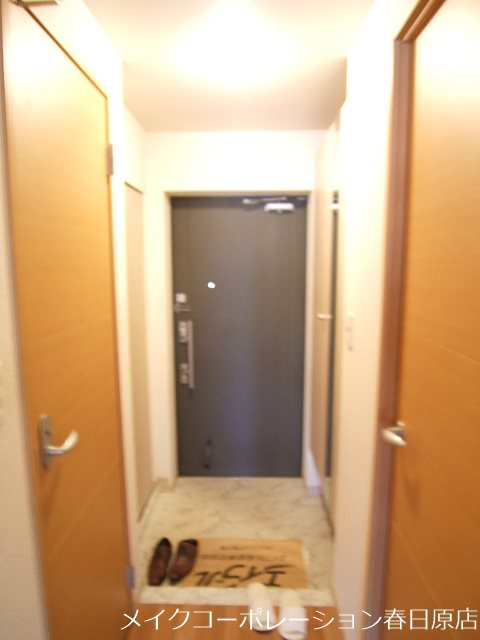 写真は同型タイプ ピュア中通りⅡ 玄関