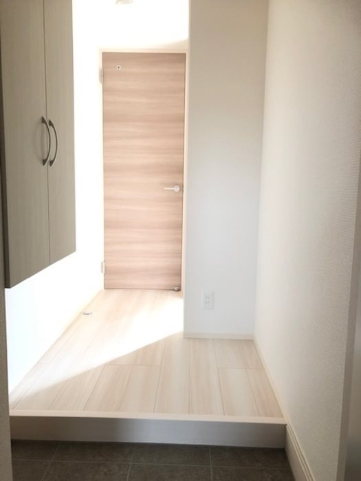 ファーストレジデンス野間 玄関