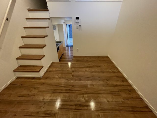 写真は同型タイプ Flats博多南 リビング