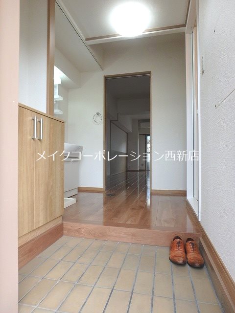 玄関 コメジビル 玄関