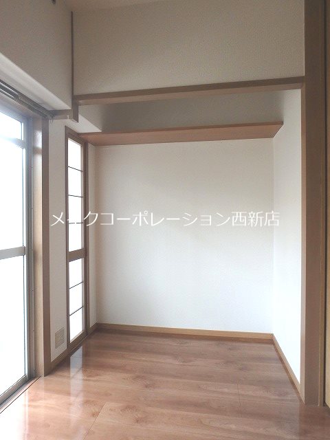 ベッドルーム コメジビル ベッドルーム