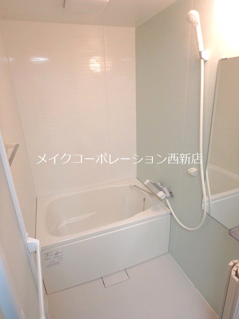 バス コメジビル 風呂画像