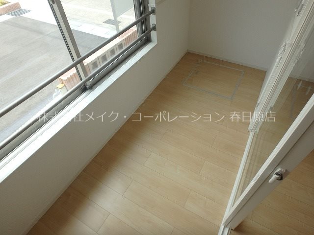 写真は同型タイプ プロスペール春日Ⅲ ベランダ