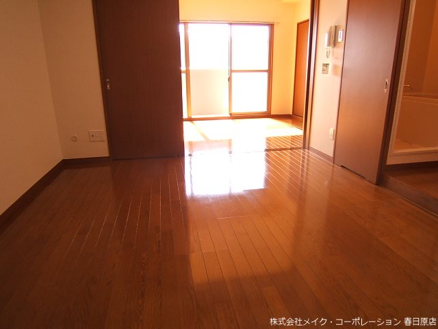 写真は同型タイプ エスティ21 リビング