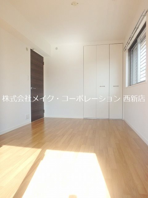 ベッドルーム シャルム荒江 ベッドルーム