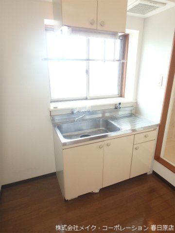 写真は同型タイプ メイワコンチネンタル キッチン