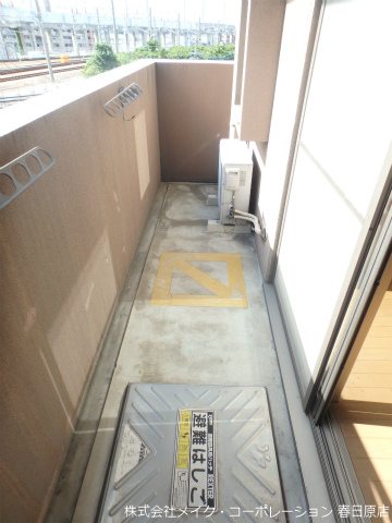 写真は同型タイプ メイワコンチネンタル ベランダ