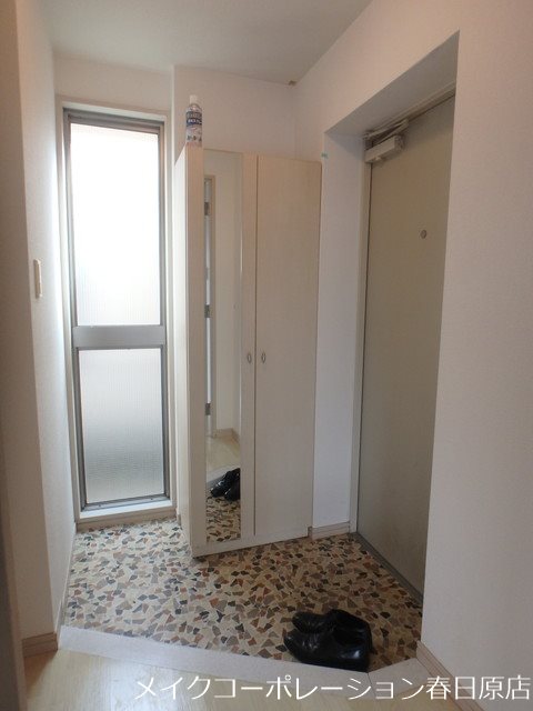 ステラ白木原 玄関