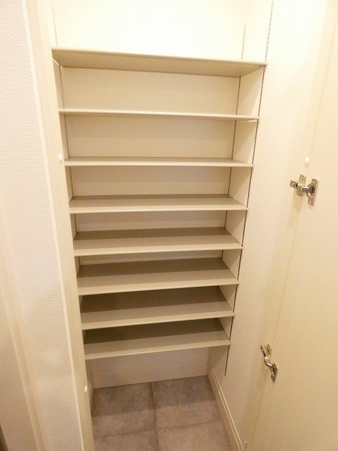 収納 D-room竹下B棟 その他9