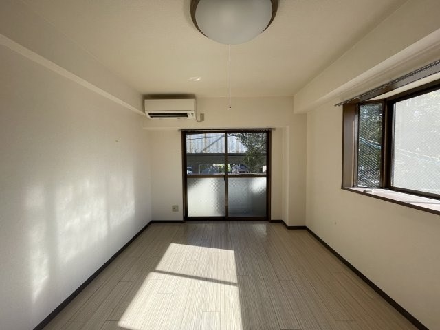 キララ的場 ベッドルーム