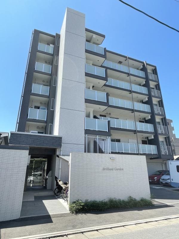 ブリリアント・ガーデン 外観