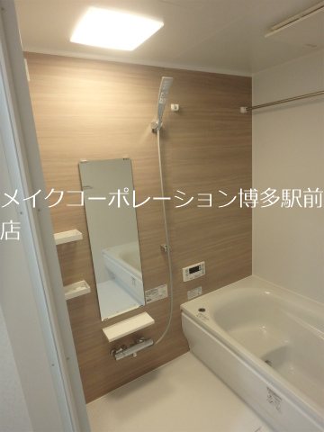 写真は同型タイプ 風河 風呂画像