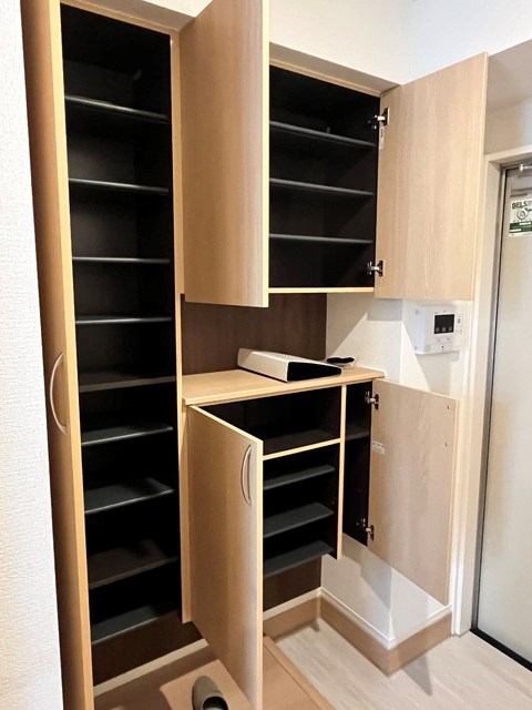 S&amp;amp;T Grace Square その他9