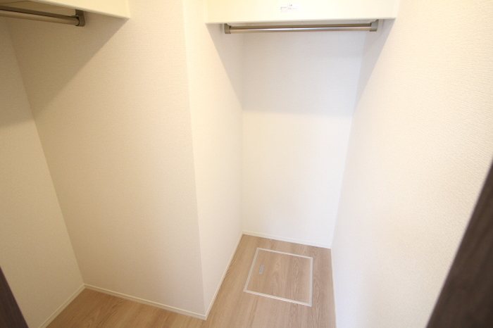 S&amp;amp;T Grace Square その他4